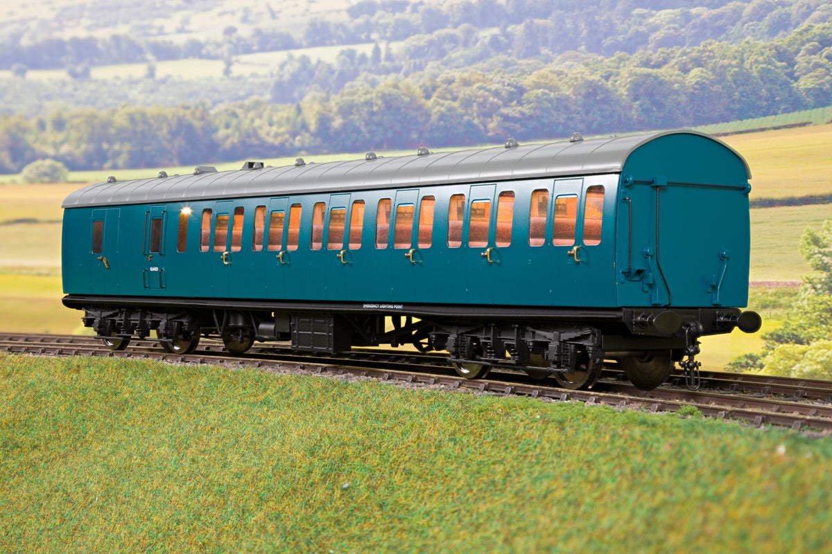 Darstaed D23-1-4 7mm Finescale O Gauge BR 57&#39; Mk1 Suburban Brake Second (BS) Coach, BR Blue