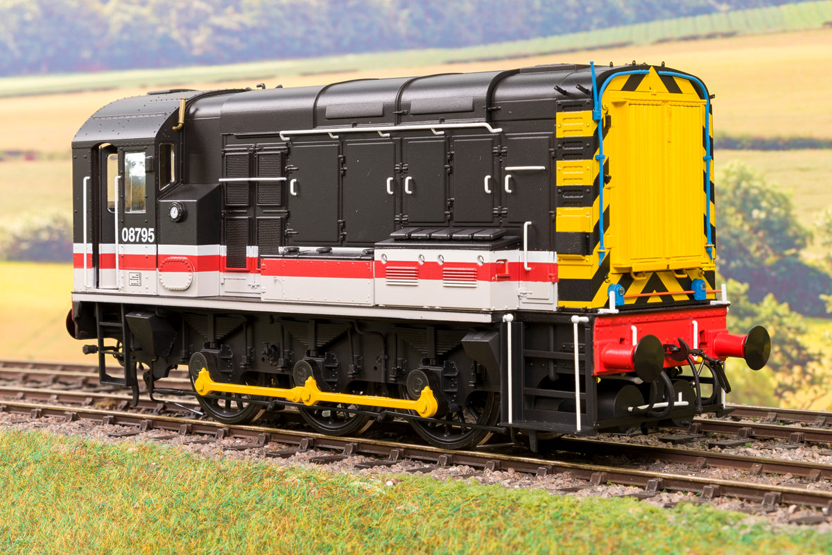 Dapol 7D-008-014 O Gauge Intercity Class 08 Diesel Shunter, &#39;08795&#39; &#39;Swansea&#39;