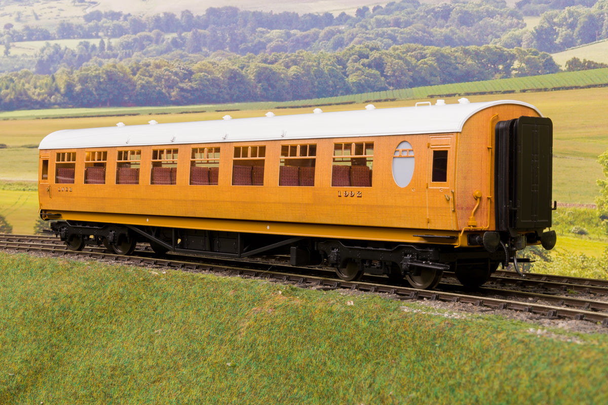 Darstaed D24-1-06A Finescale O Gauge LNER Thompson Mainline RTO/TO (Restaurant/Third Open) Coach, Teak &#39;E1992&#39;