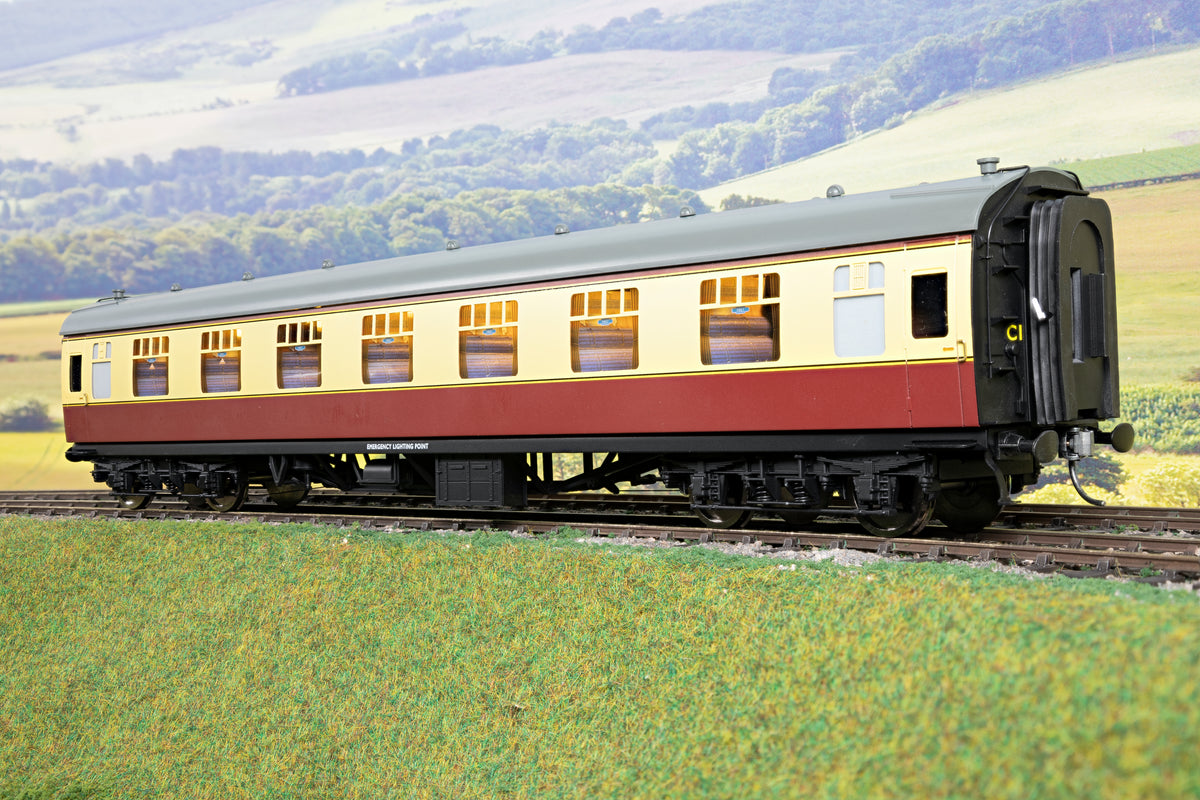 Darstaed D21-1-05 Finescale O Gauge BR Mk1 FK (First Class), Blood &amp; Custard