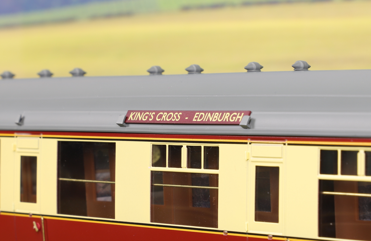 Darstaed D4-40 Finescale O Gauge Pair of Brass Painted Destination Coach Boards