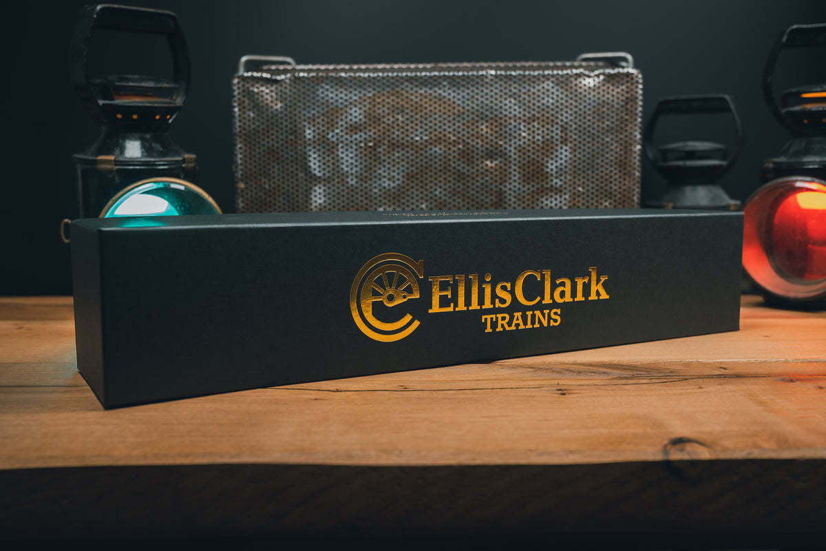 Ellis Clark Trains E5002 O Gauge Loco Box, Large (500mm)