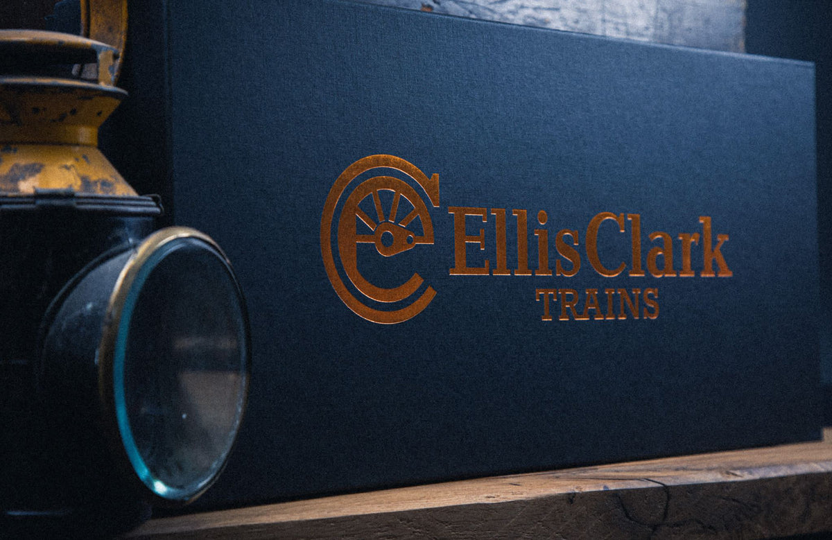 Ellis Clark Trains E5004 O Gauge &#39;Set Box&#39;