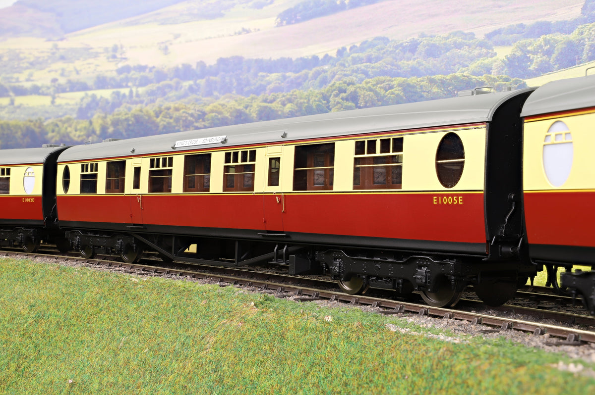 Darstaed D24-ELZ-1A Finescale O Gauge BR (Ex-LNER) Thompson &#39;The Elizabethan&#39; Set A, 5-Coach Set