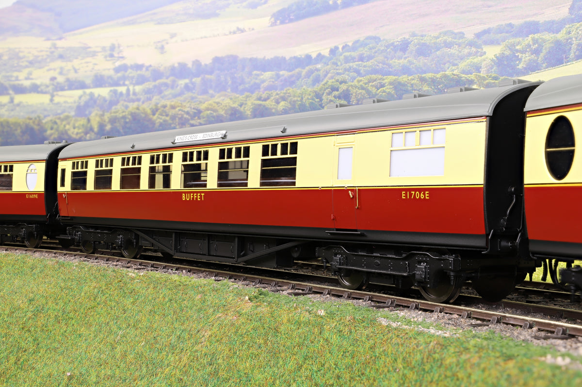 Darstaed D24-ELZ-1 Finescale O Gauge BR (Ex-LNER) Thompson &#39;The Elizabethan&#39; 11-Coach Set, Limited Edition