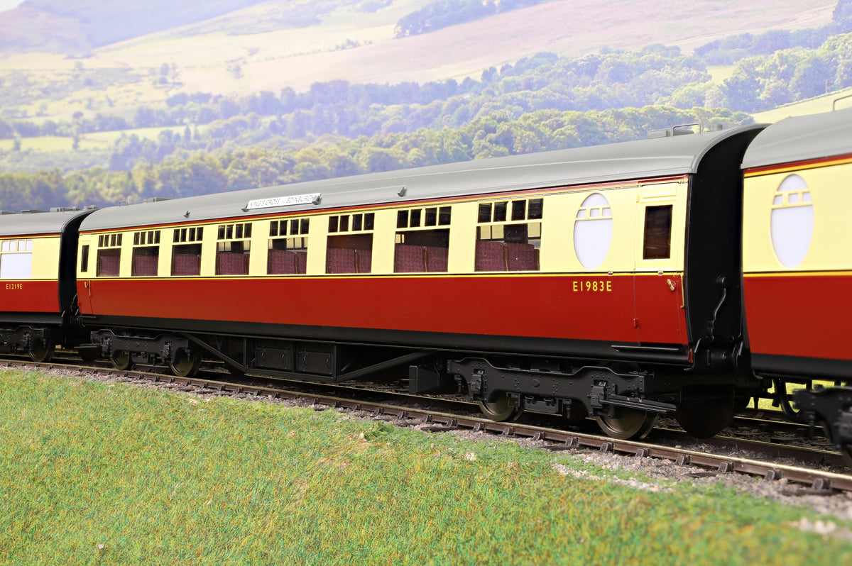 Darstaed D24-ELZ-1 Finescale O Gauge BR (Ex-LNER) Thompson &#39;The Elizabethan&#39; 11-Coach Set, Limited Edition