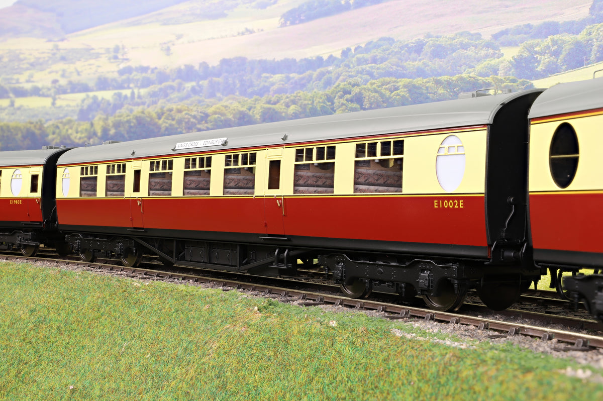 Darstaed D24-ELZ-1 Finescale O Gauge BR (Ex-LNER) Thompson &#39;The Elizabethan&#39; 11-Coach Set, Limited Edition