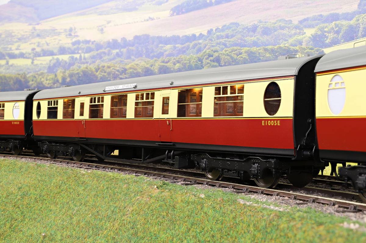 Darstaed D24-2-08B Finescale O Gauge BR (Ex-LNER) Thompson Mainline TK (Third Class) Coach, Crimson &amp; Cream &#39;E1005E&#39; (From &#39;The Elizabethan&#39;)