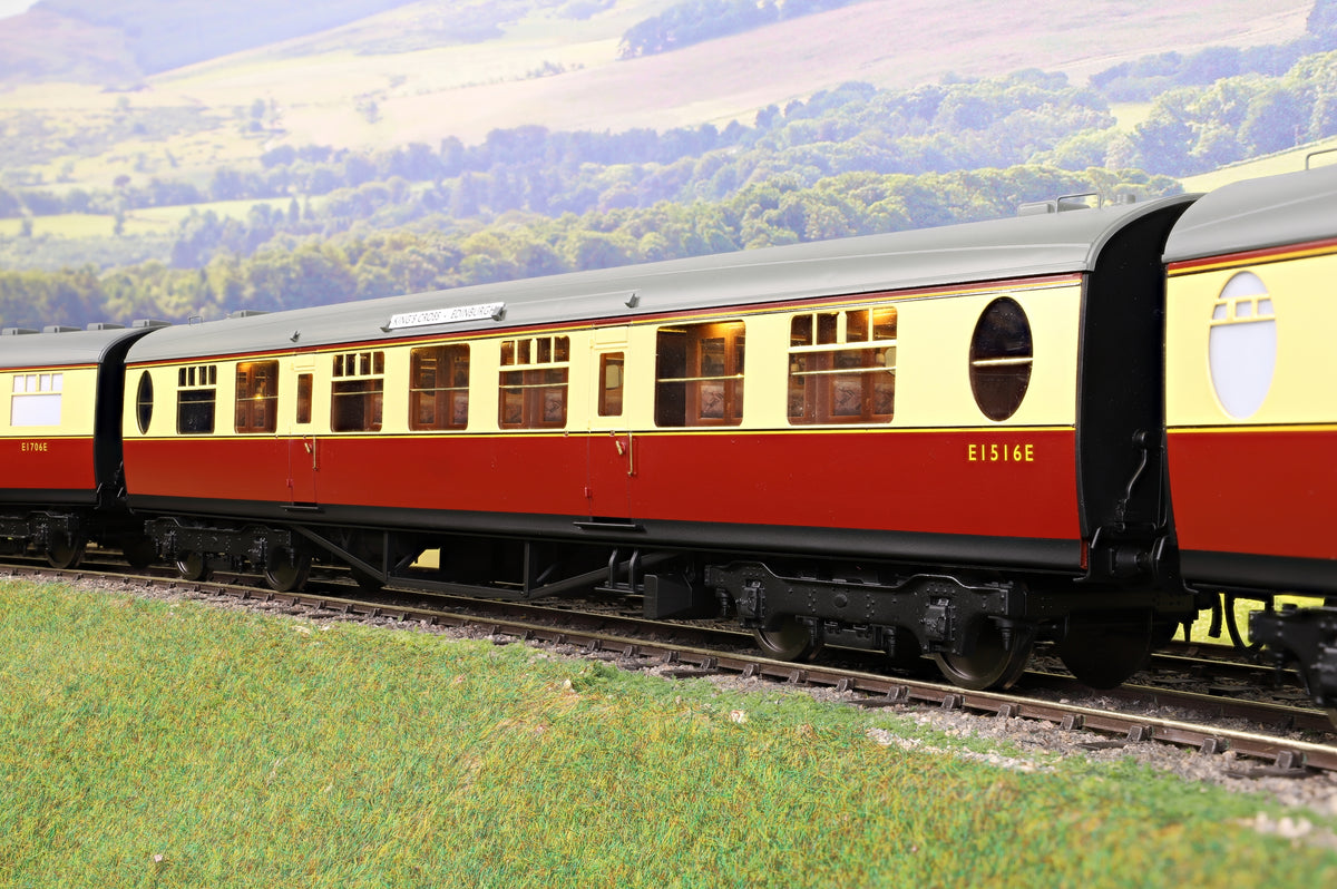 Darstaed D24-ELZ-1 Finescale O Gauge BR (Ex-LNER) Thompson &#39;The Elizabethan&#39; 11-Coach Set, Limited Edition