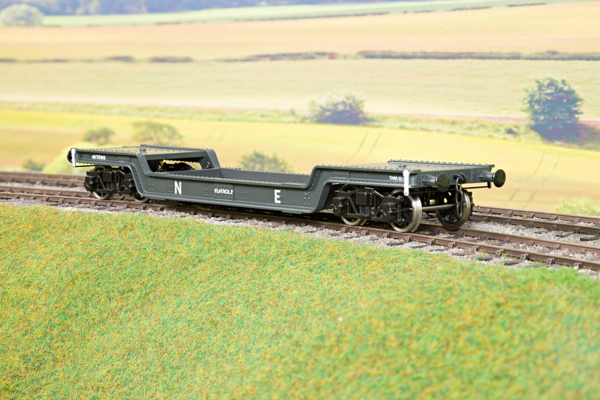 Darstaed D32-10 7mm Finescale O Gauge 45 Ton Bogie Well Wagon NE Livery