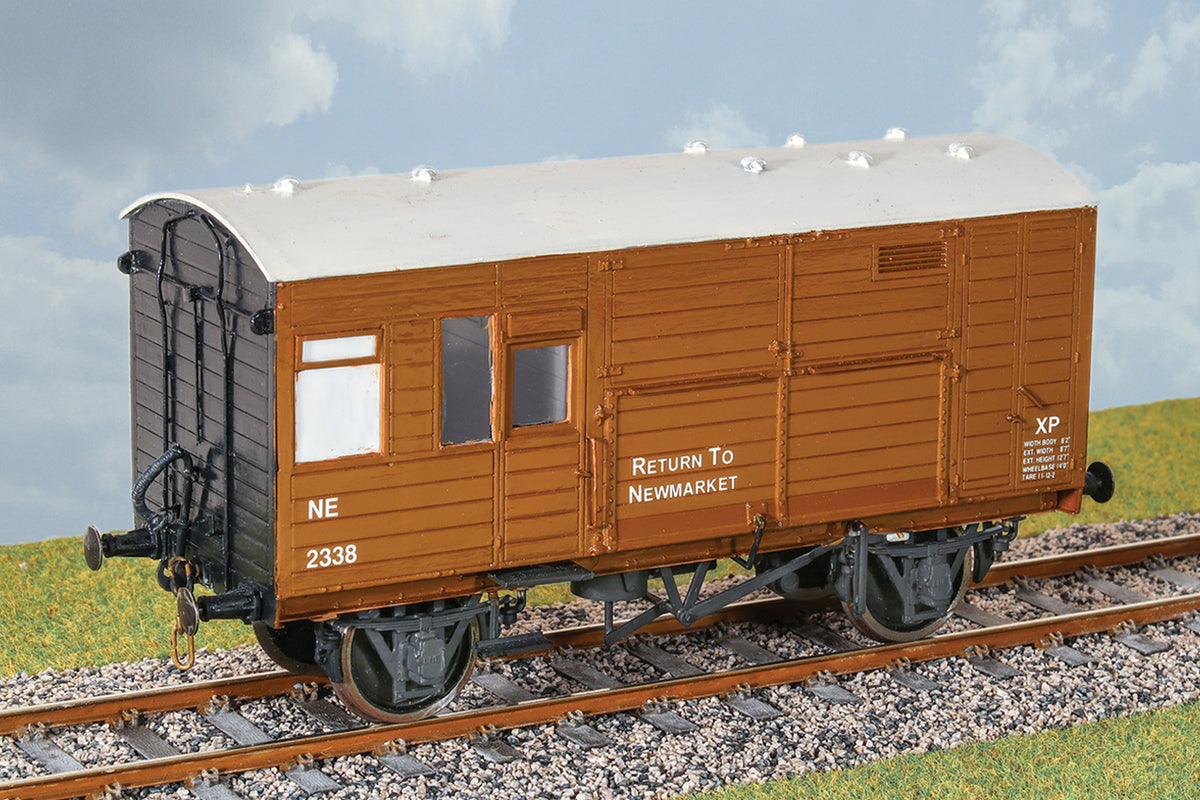 Parkside Dundas O Gauge PS109 LNER Horse Box 5 Wagon Kit w/Wheels