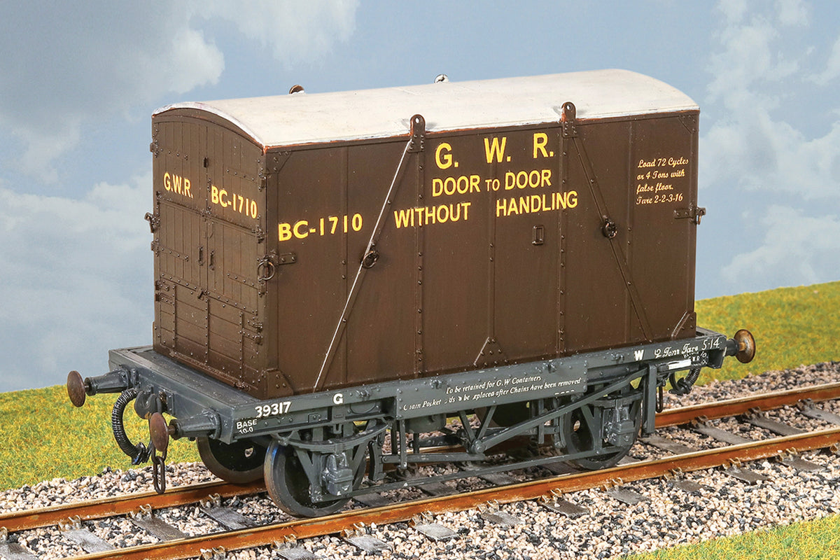 Parkside Dundas O Gauge PS39 GWR Container Wagon with &#39;B&#39; Container, Kit w/Wheels