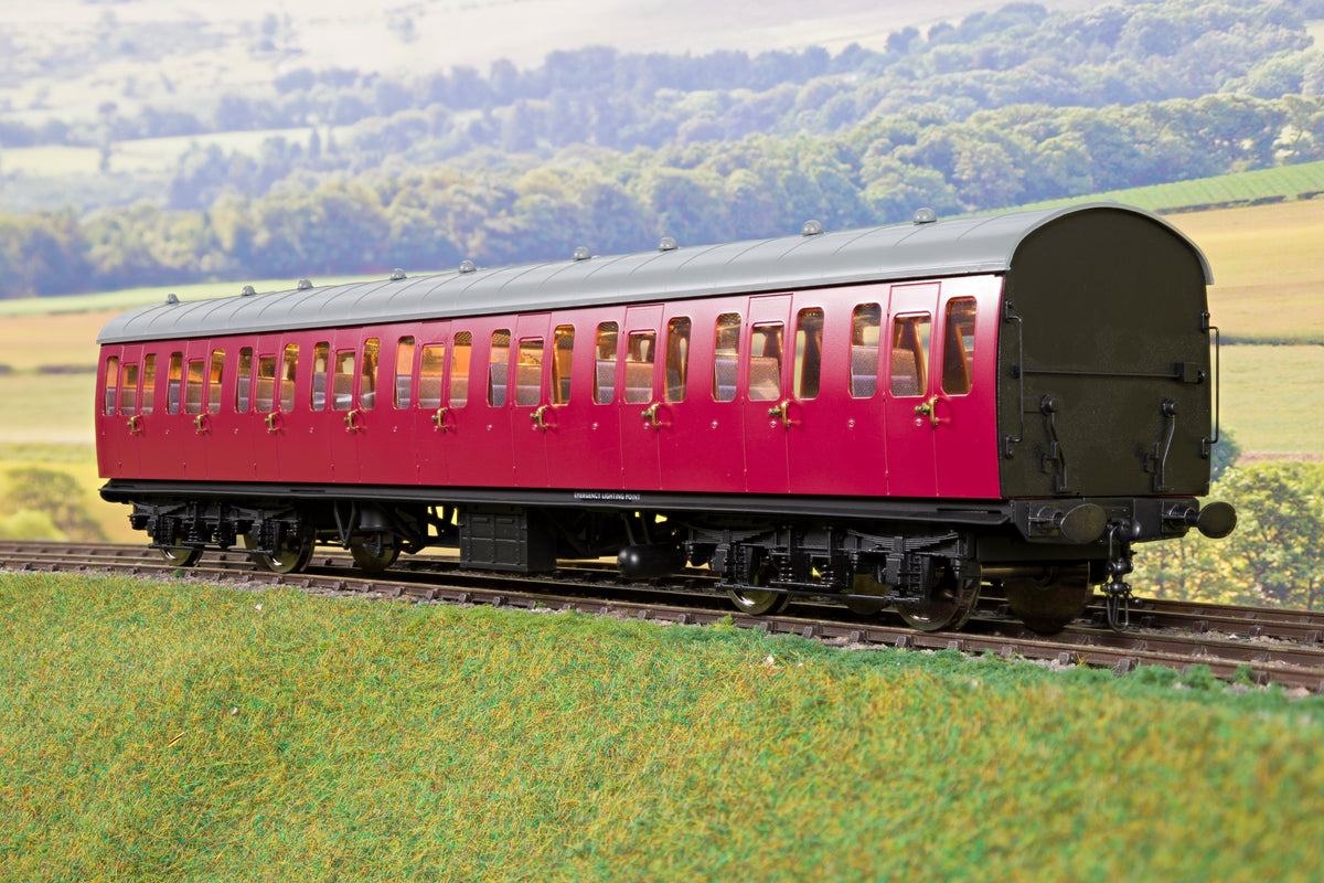 Darstaed D23-6-3 7mm Finescale O Gauge BR 57&#39; Mk1 Suburban Second Open (SO) Coach, BR Crimson