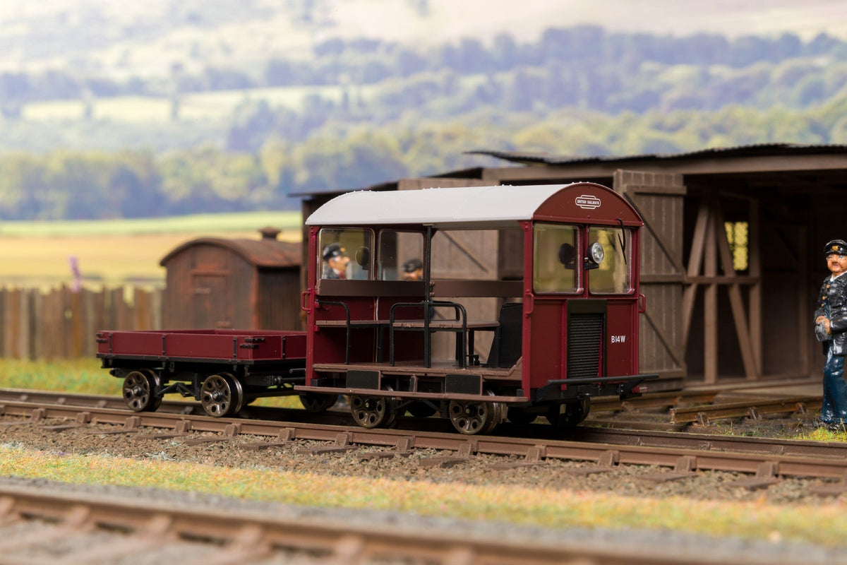 Ellis Clark Trains E1021ZS Finescale O Gauge Wickham Trolley &amp; Trailer, BR Maroon w/White Roof, Limited Edition, DCC Sound