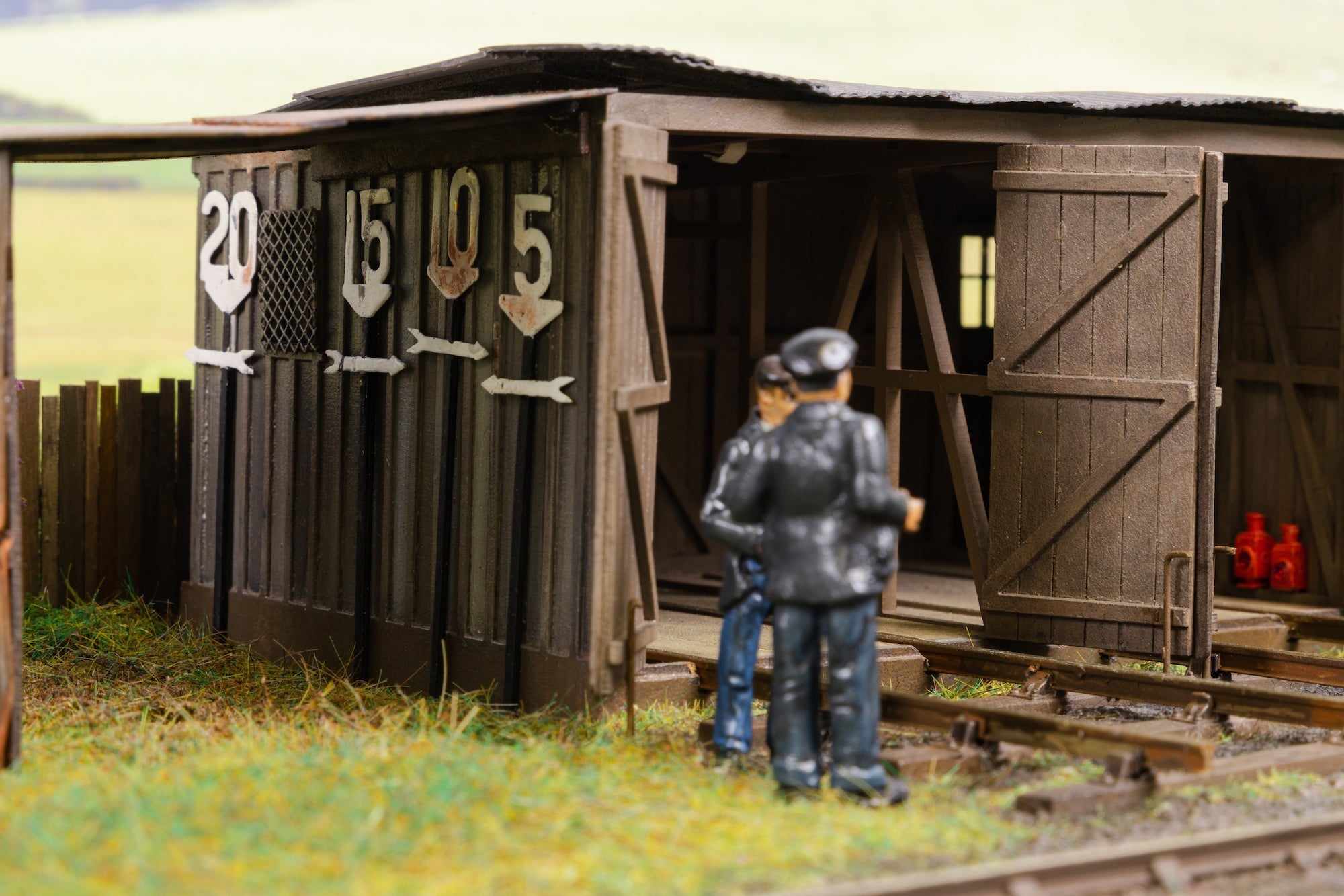 Ellis Clark Trains O Gauge E7000 Wickham Dual Lane Shed Kit Ellis Clark Trains O Gauge E7000 Wickham Dual Lane Shed Kit