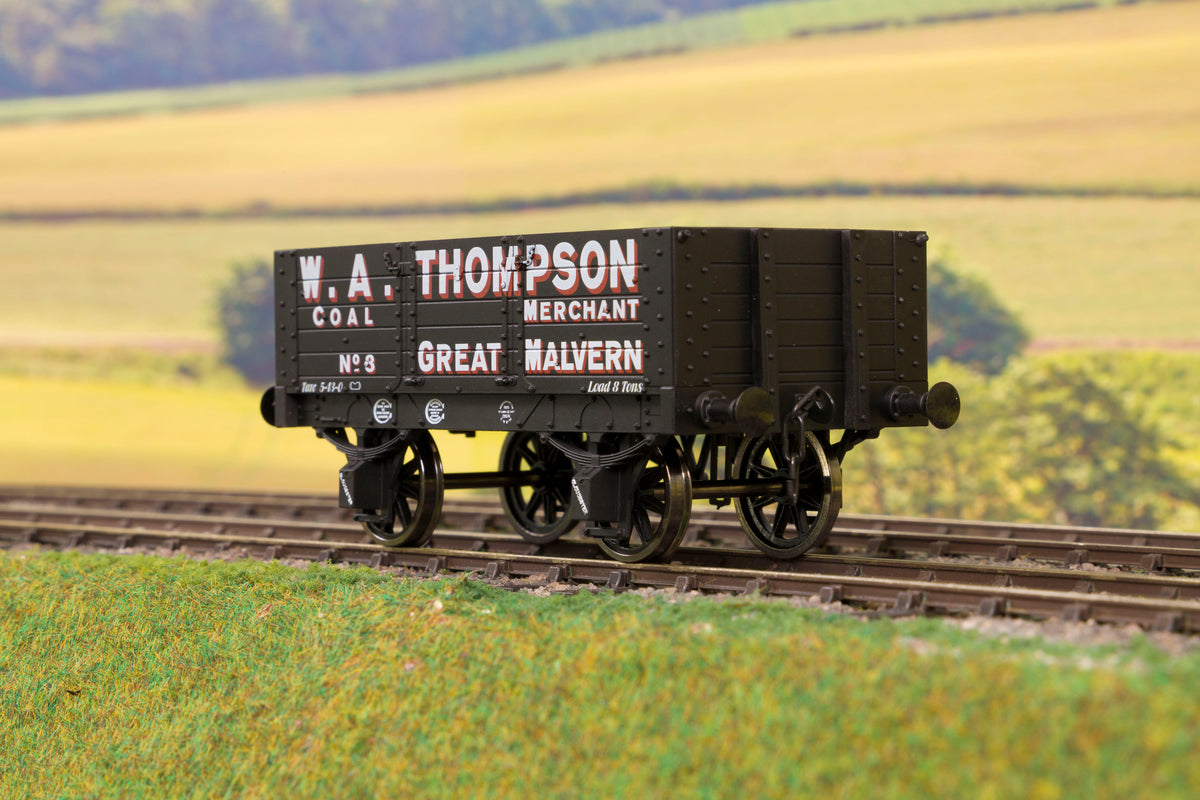 Dapol 7F-052-003 O Gauge 5 Plank 9&#39; W/B W A Thompson 8