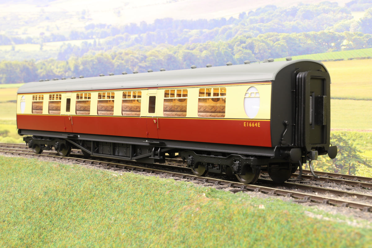 Darstaed D24-2-01RB Finescale O Gauge LNER/BR Thompson Mainline TK (Third Class) Coach, Crimson &amp; Cream &#39;E1664E&#39;