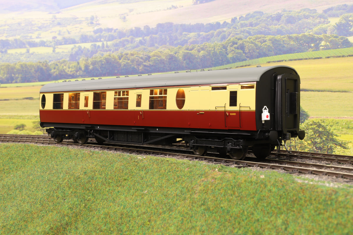 Darstaed D24-2-03U Finescale O Gauge LNER/BR Thompson Mainline BCK (Brake Composite) Coach, Crimson &amp; Cream &#39;Un-numbered&#39;