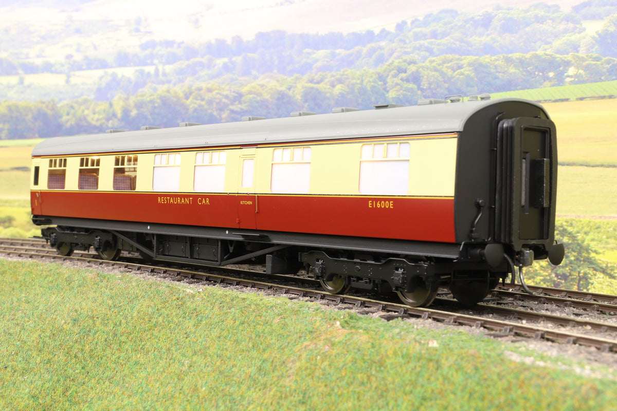 Darstaed D24-2-05RA Finescale O Gauge BR/LNER Thompson Mainline RF (Restaurant First with Kitchen) Coach, Crimson &amp; Cream &#39;E1600E&#39;