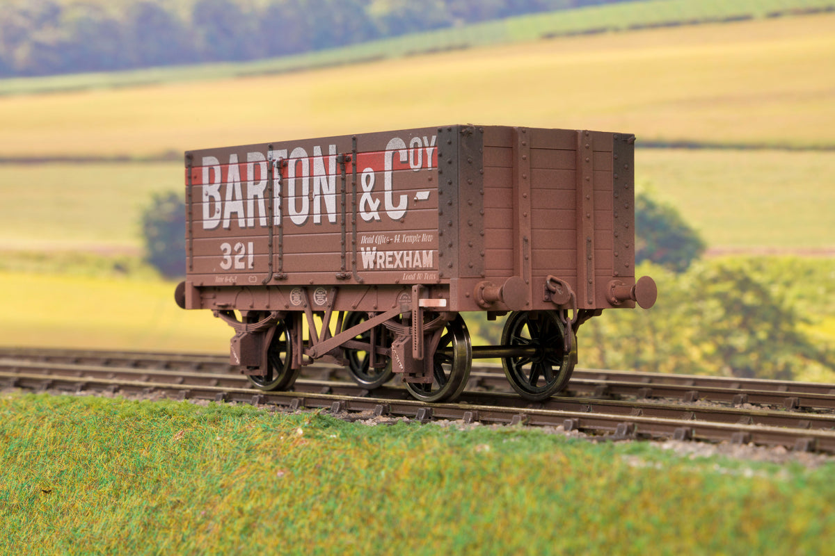 Dapol 7F-073-004W O Gauge 7 Plank 9&#39; W/B Three Door Barton &amp; Coy 321 Weathered