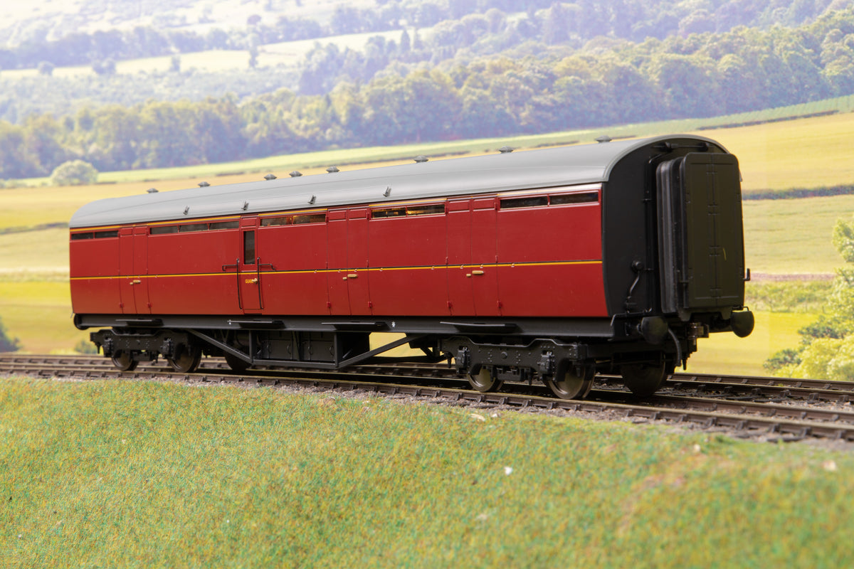 Darstaed D24-4-07U Finescale O Gauge LNER Thompson Mainline BG (Full Brake) Coach, BR Crimson &#39;Un-numbered&#39;