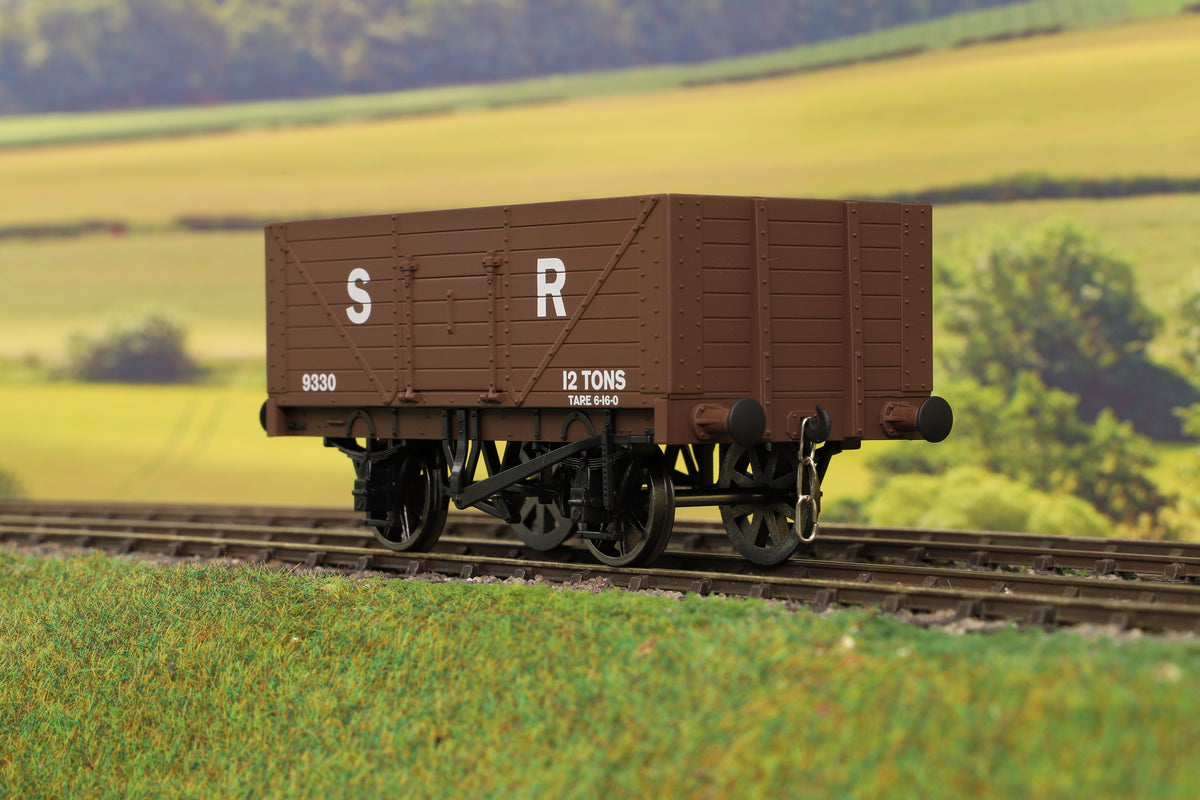 Dapol 7F-080-024 O Gauge 8 Plank Open Wagon SR 9330