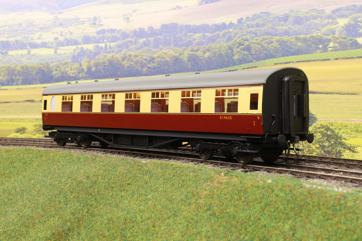 Darstaed D24-2-14A Finescale O Gauge LNER/BR Thompson Mainline RFO/FO (Restaurant First Open/First Open) Coach, Crimson &amp; Cream &#39;E1963E&#39;