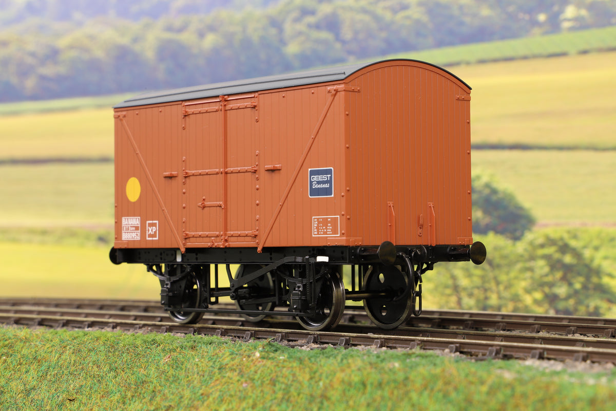 Dapol 7F-016-002 O Gauge Bananan Van Geest Bauxite B880952