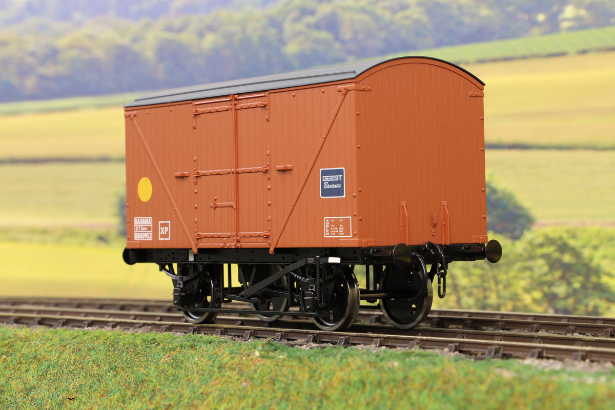 Dapol 7F-016-002 O Gauge Bananan Van Geest Bauxite B880952